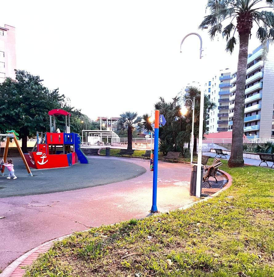 Small Lux Beachcity Close To The River,metro And Parking Appartement